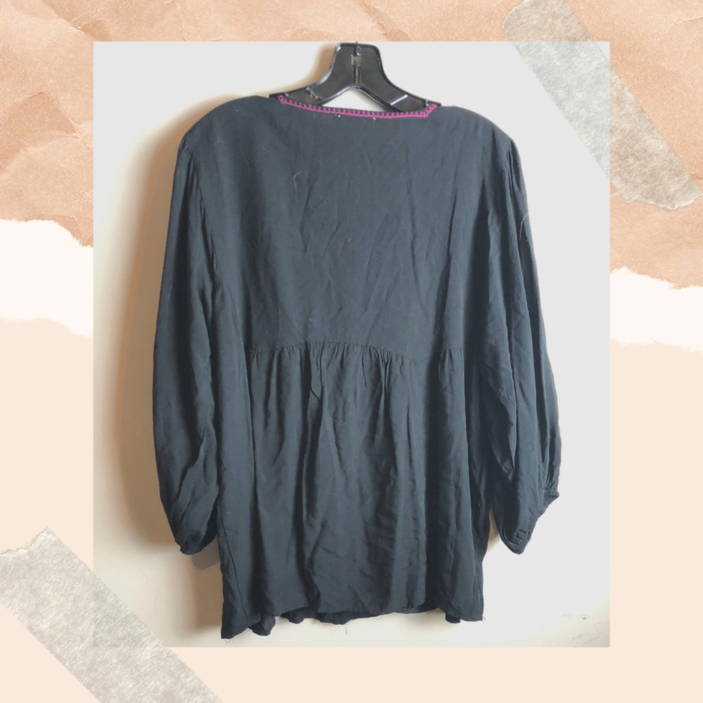 Entro women’s blouse size Medium black - Picture 2 of 3